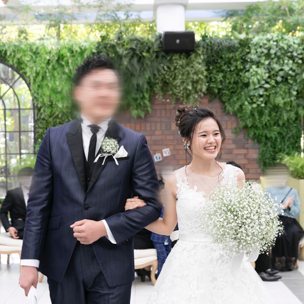 披露宴パーティのカバー写真