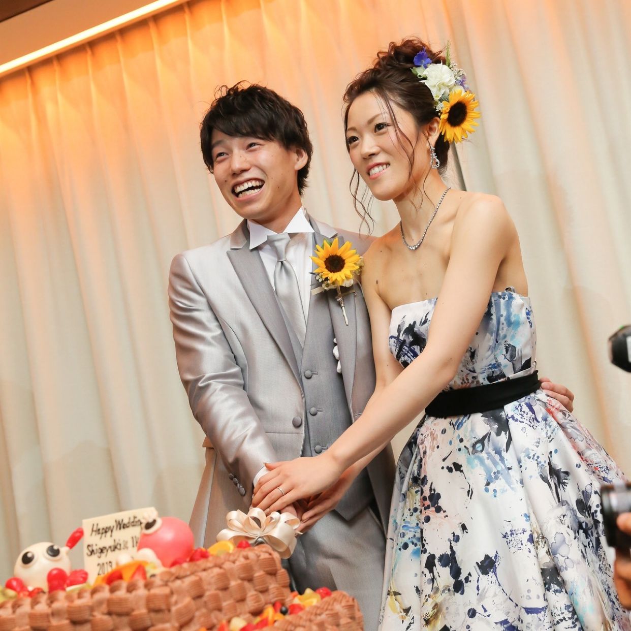 披露宴パーティのカバー写真