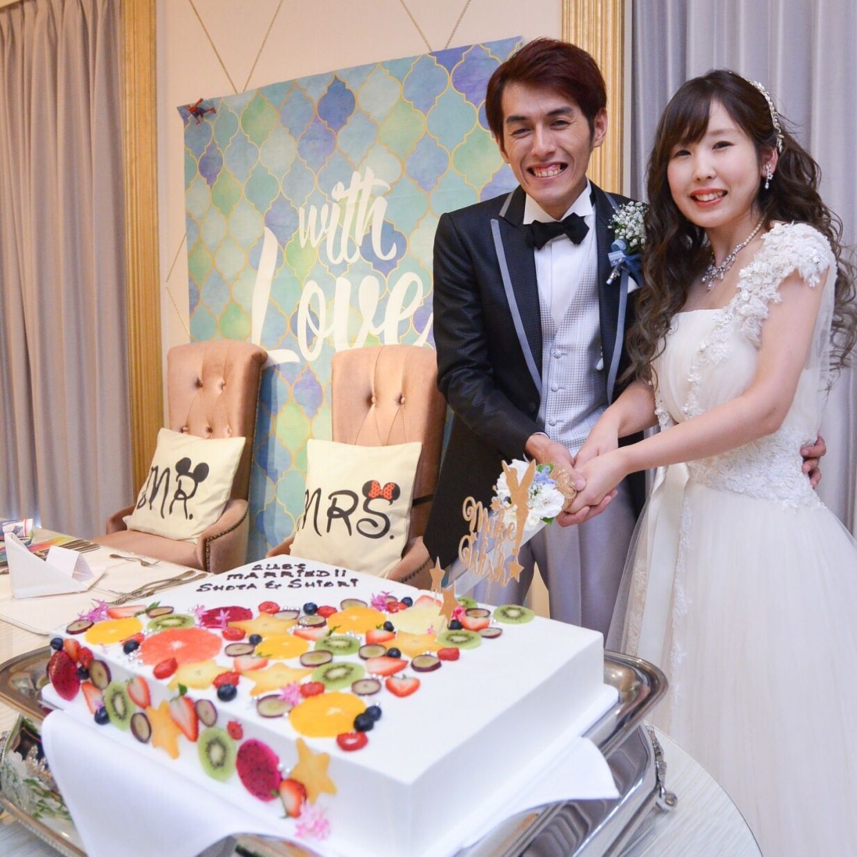 披露宴パーティのカバー写真