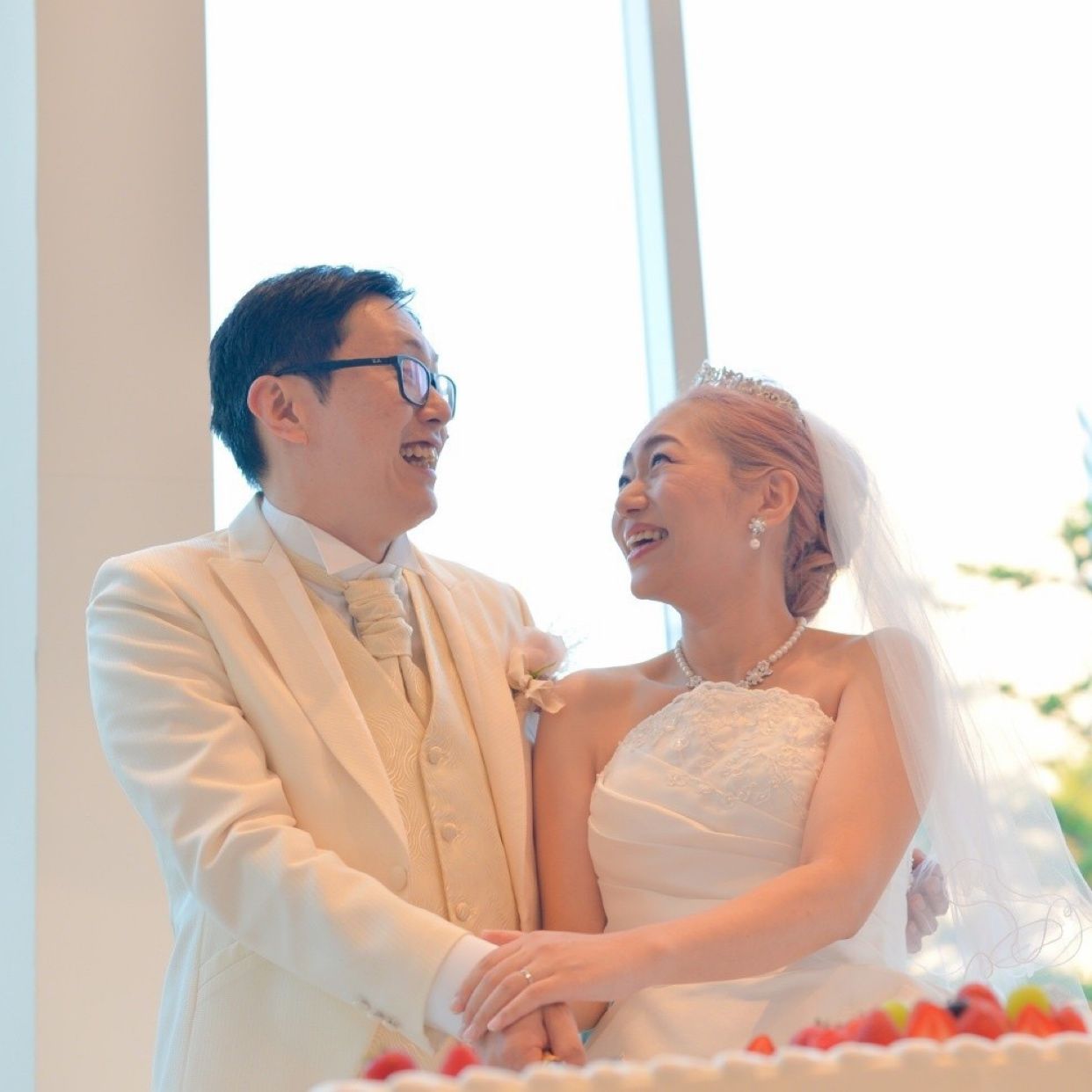 披露宴パーティのカバー写真