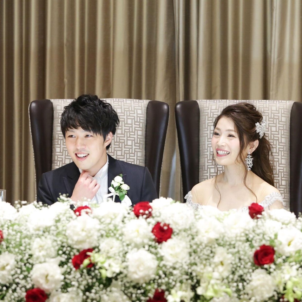 披露宴パーティのカバー写真