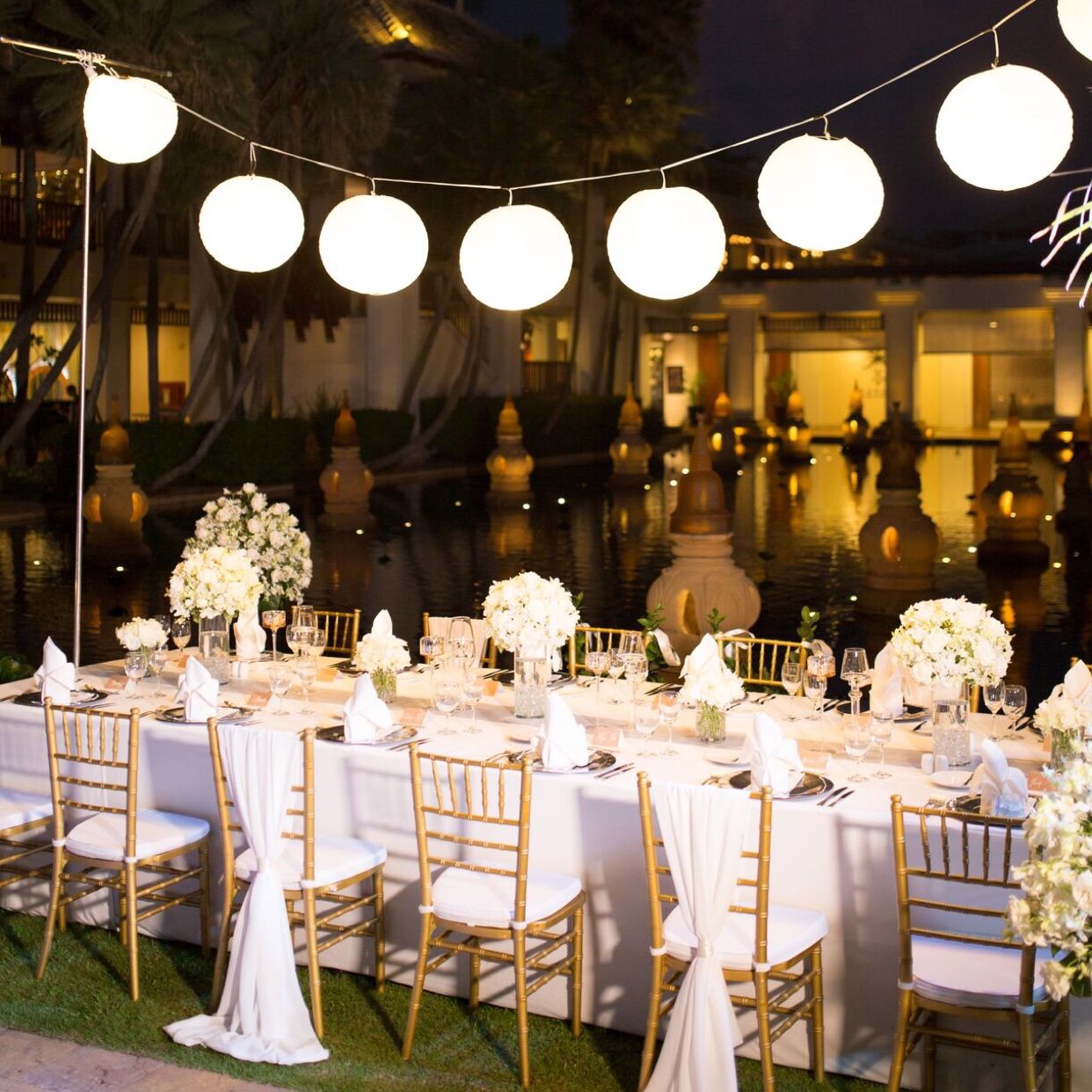 披露宴パーティのカバー写真