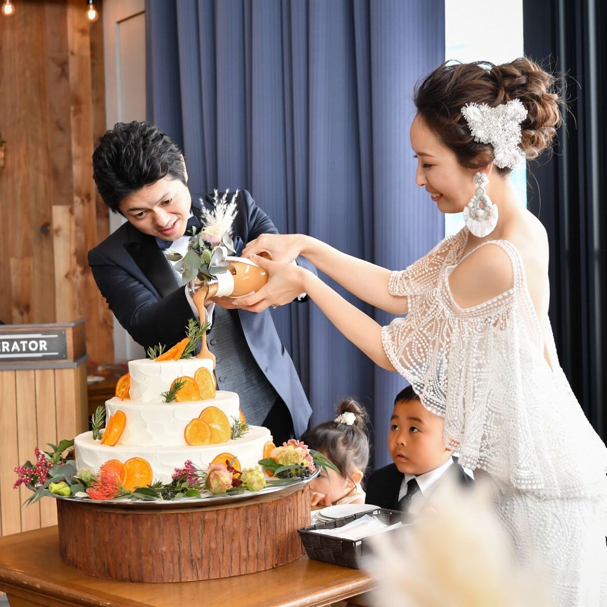 披露宴パーティのカバー写真