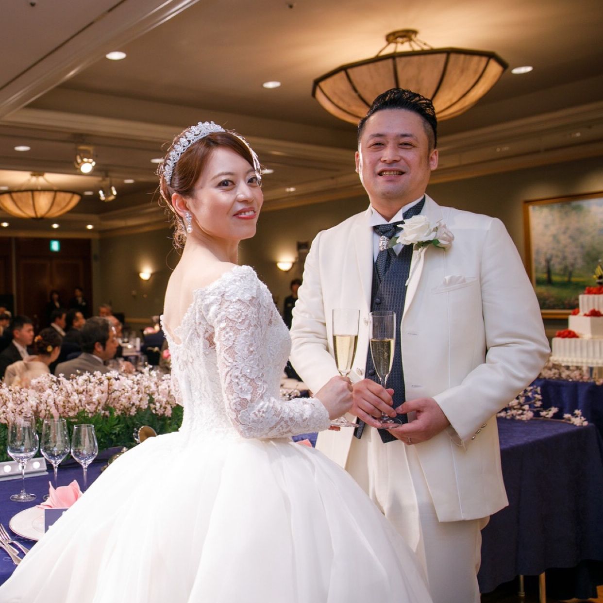 披露宴パーティのカバー写真