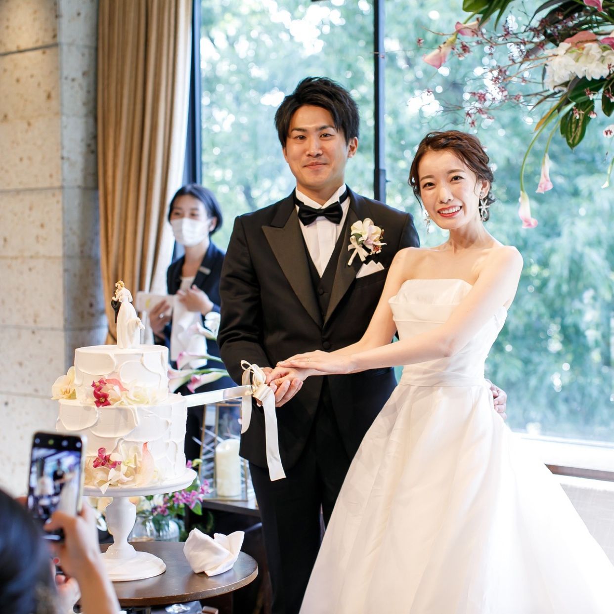 披露宴パーティのカバー写真