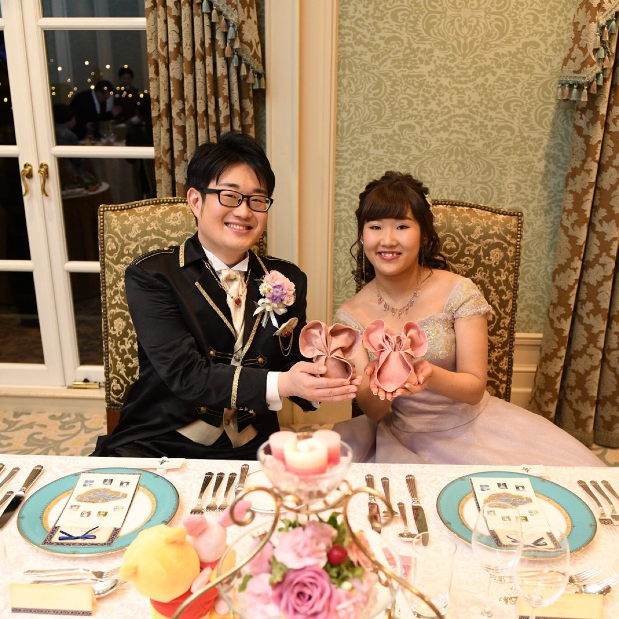 披露宴パーティのカバー写真