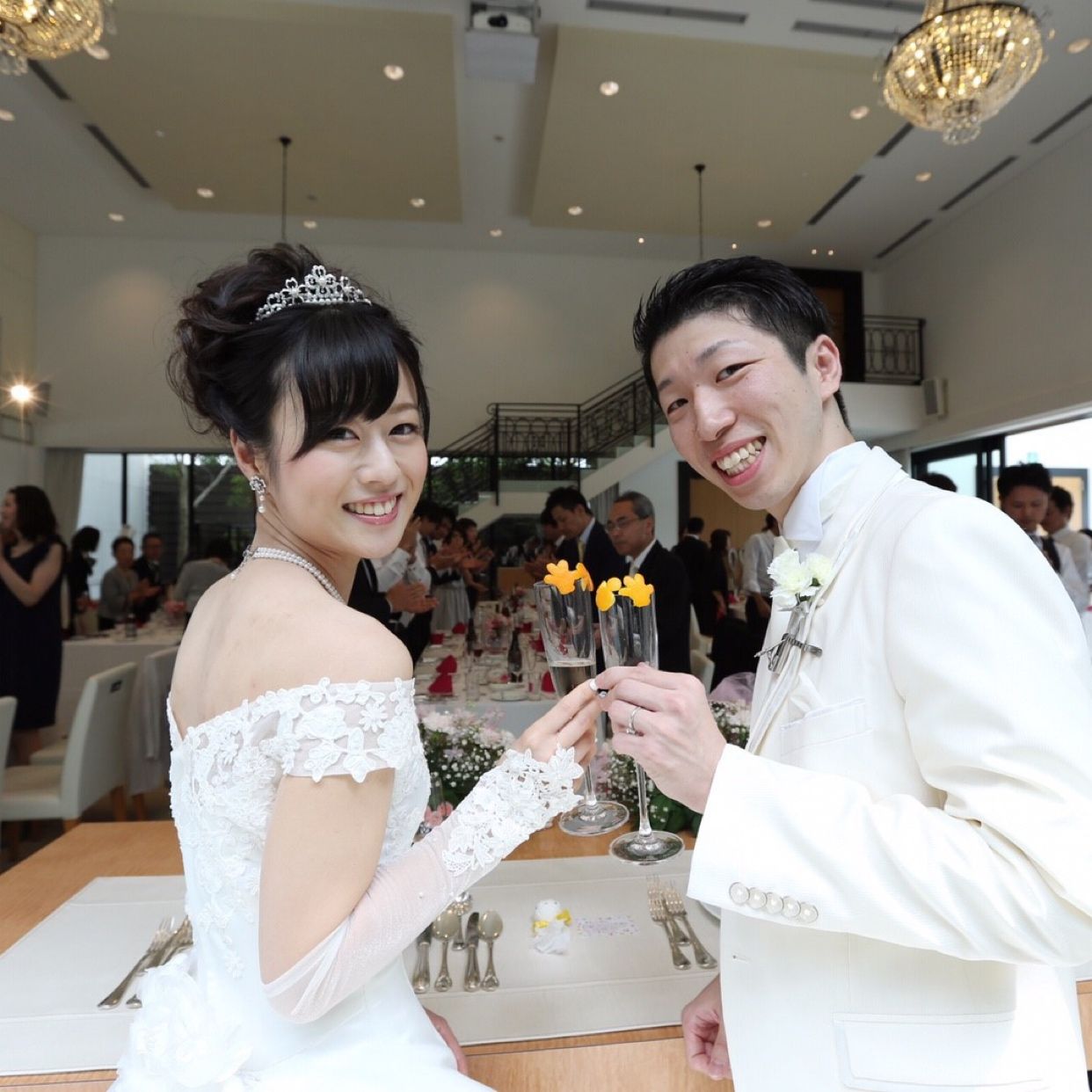 披露宴パーティのカバー写真