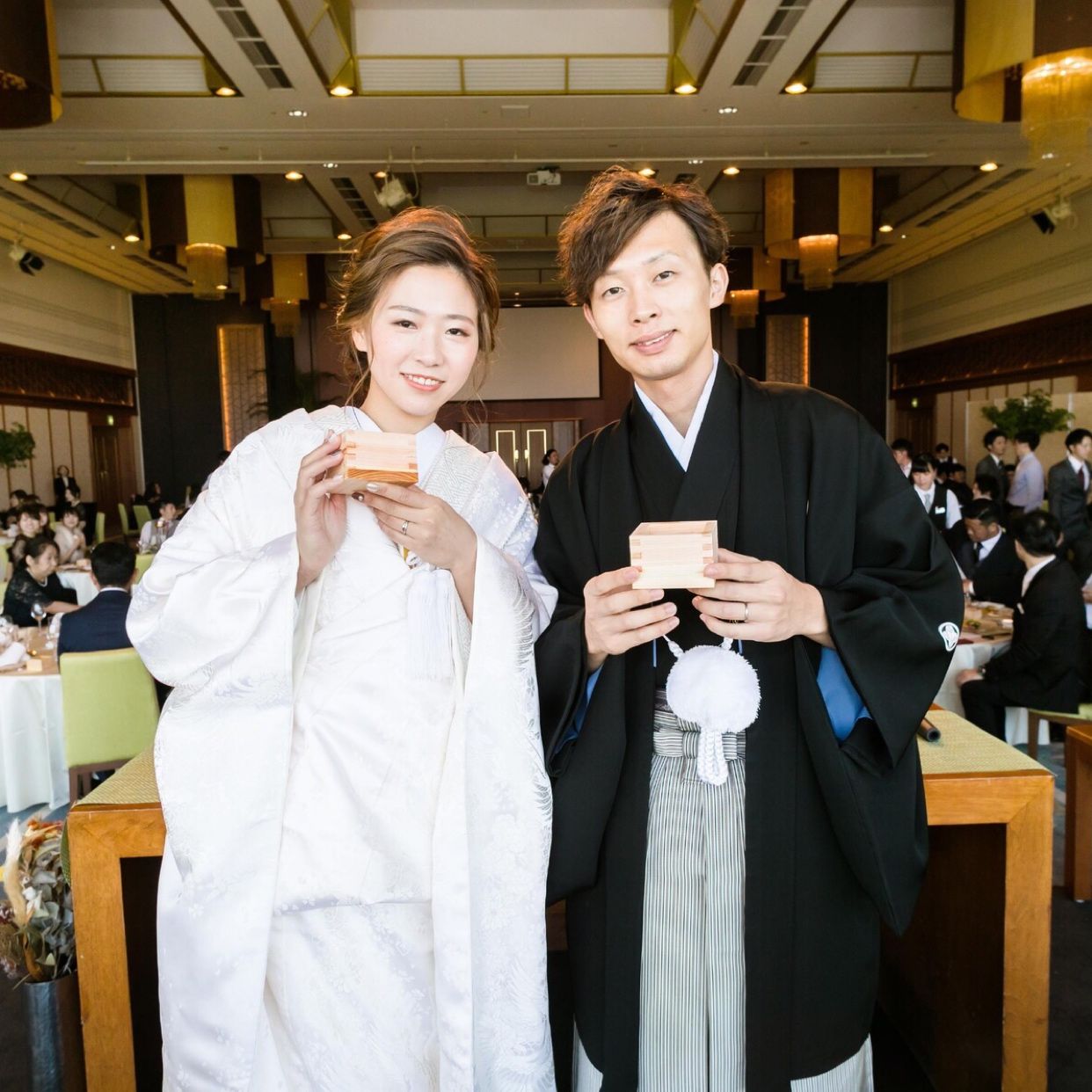 披露宴パーティのカバー写真