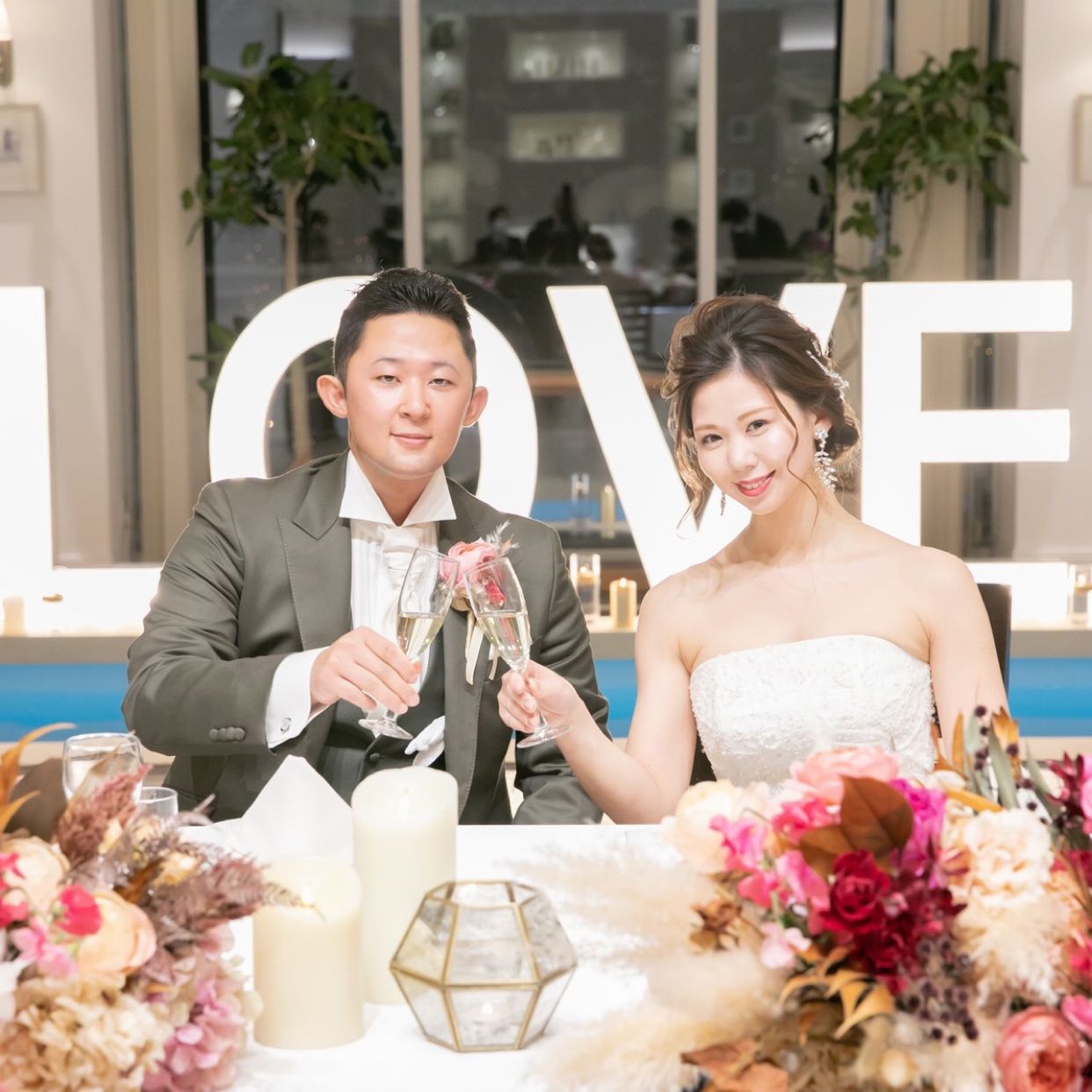 披露宴パーティのカバー写真