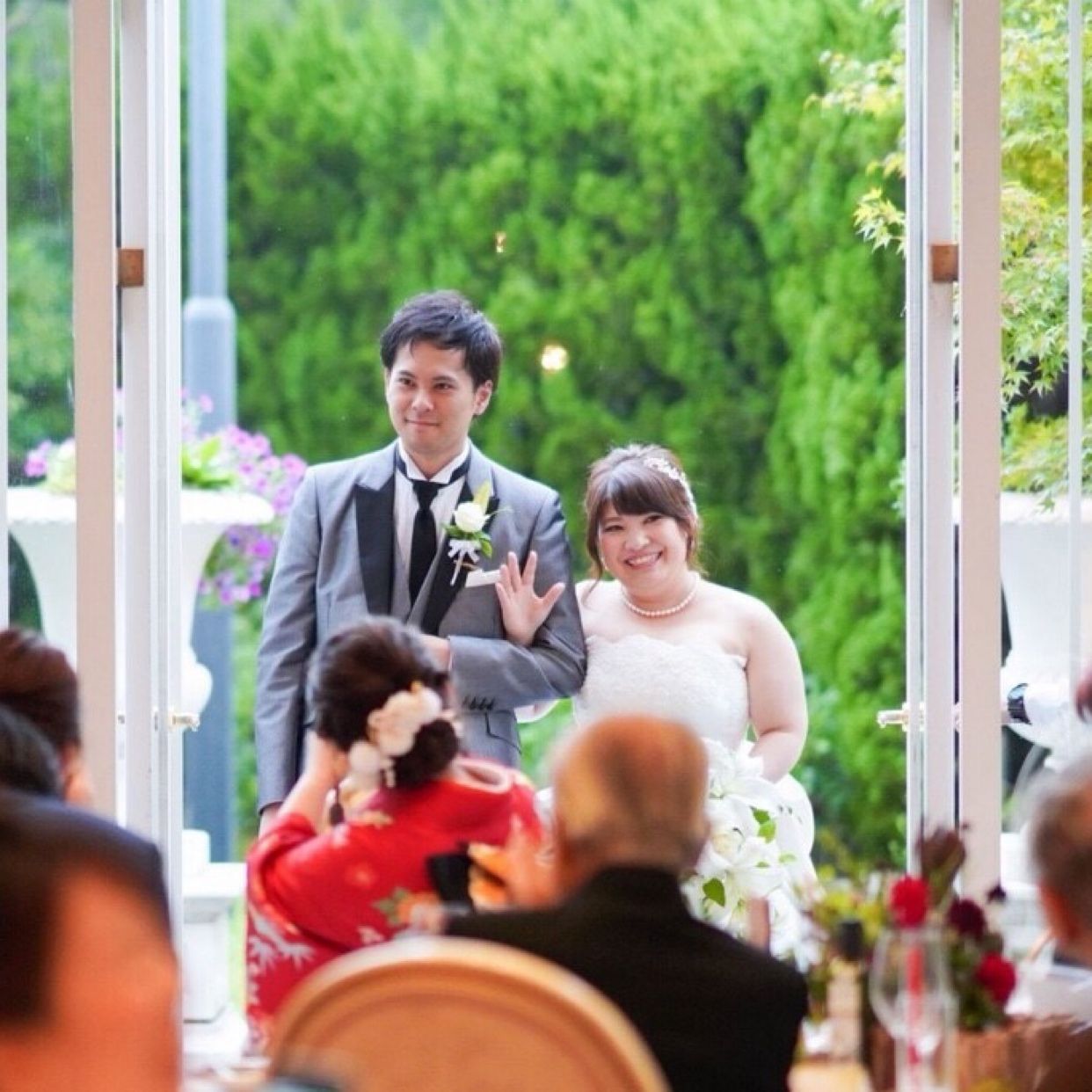 披露宴パーティのカバー写真