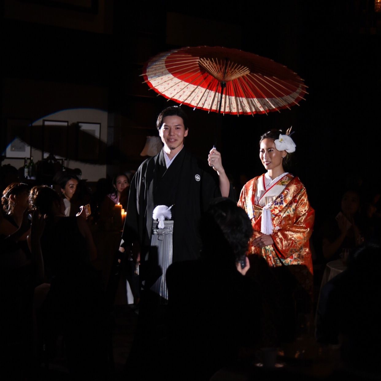 披露宴パーティのカバー写真