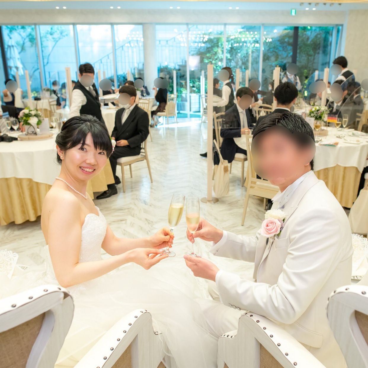 披露宴パーティのカバー写真