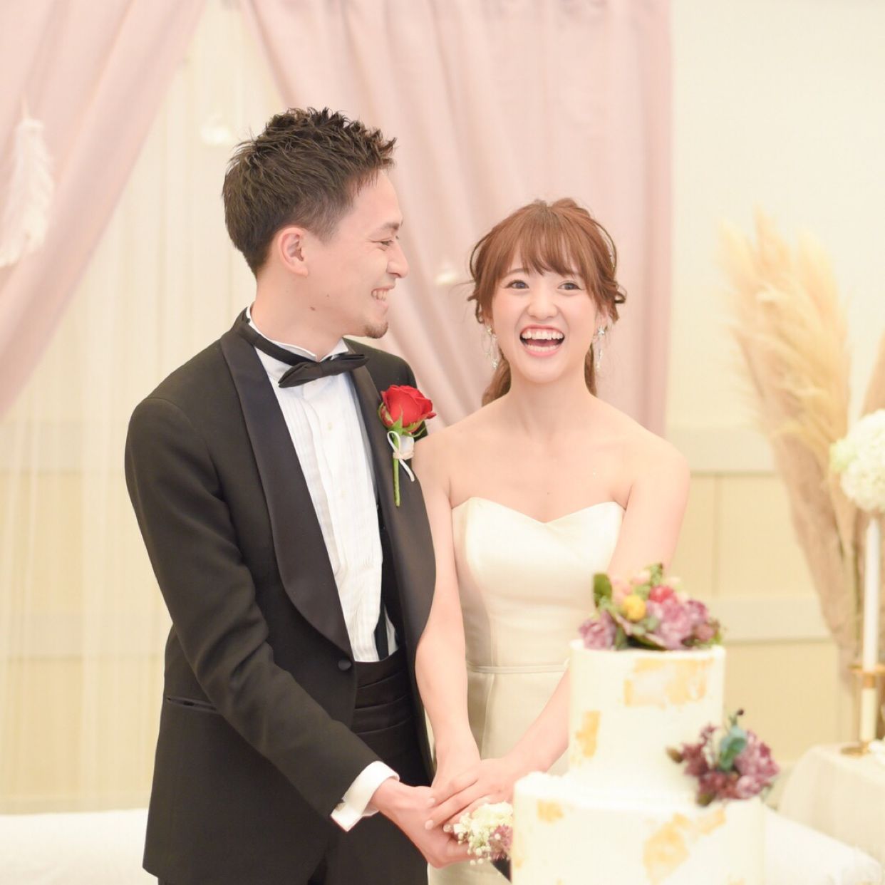 披露宴パーティのカバー写真