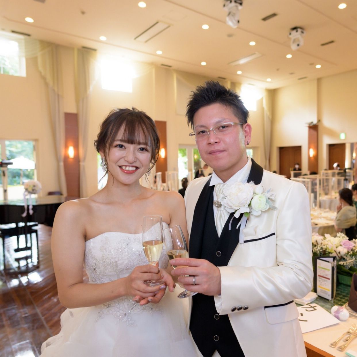 披露宴パーティのカバー写真