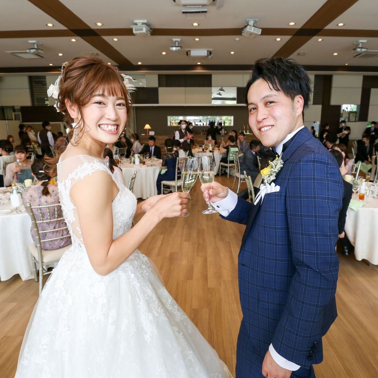 披露宴パーティのカバー写真