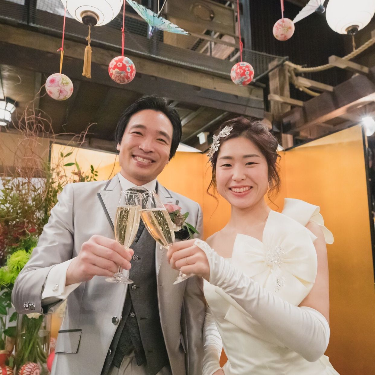 披露宴パーティのカバー写真