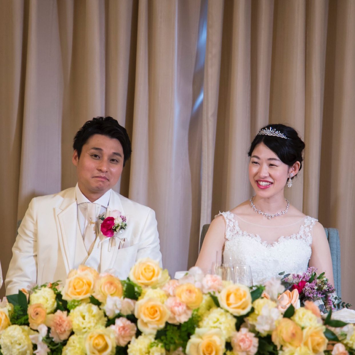 披露宴パーティのカバー写真