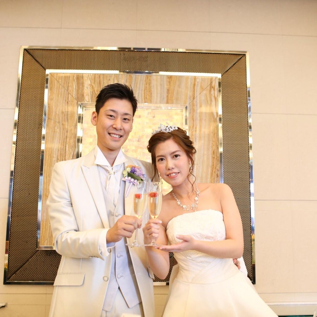 披露宴パーティのカバー写真