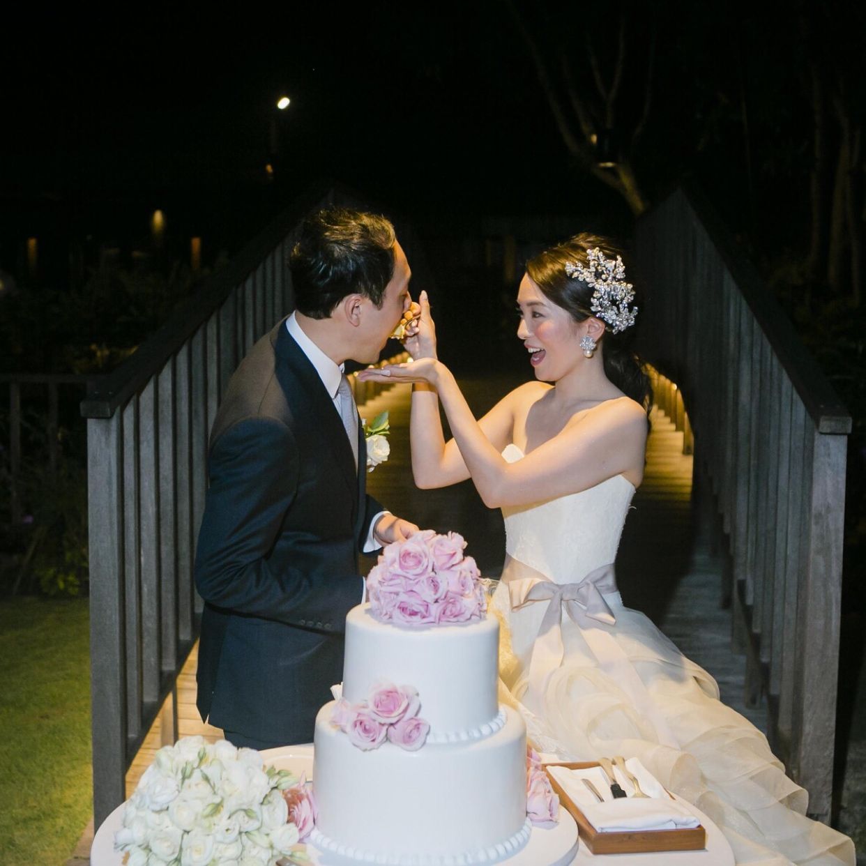 披露宴パーティのカバー写真