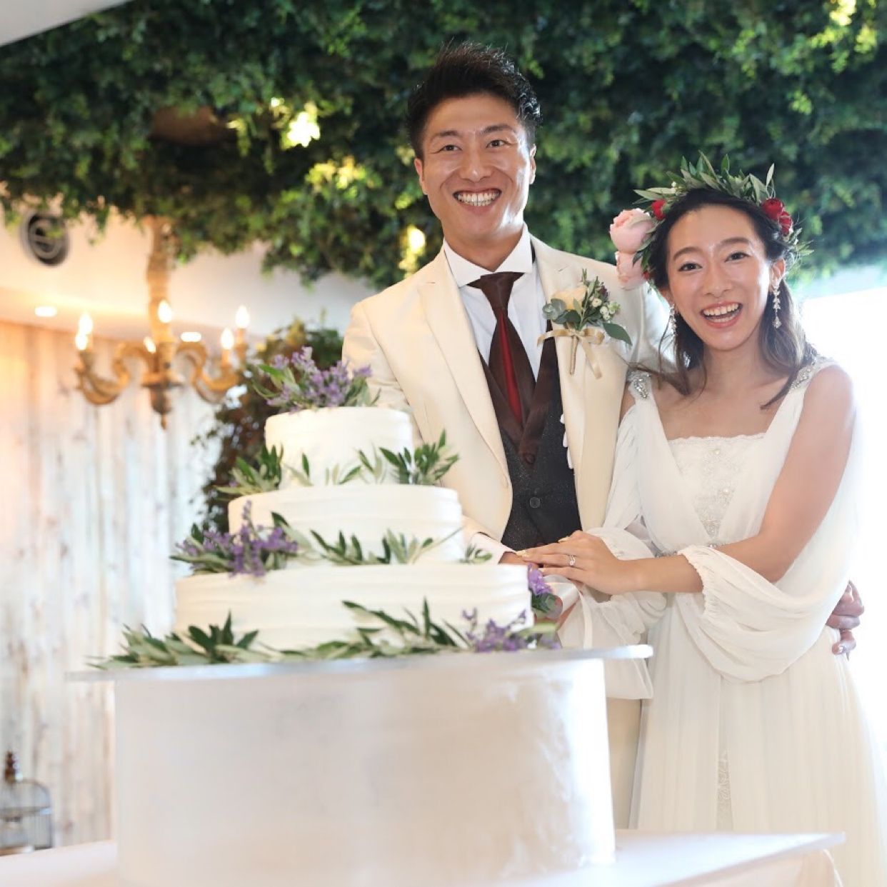 披露宴パーティのカバー写真