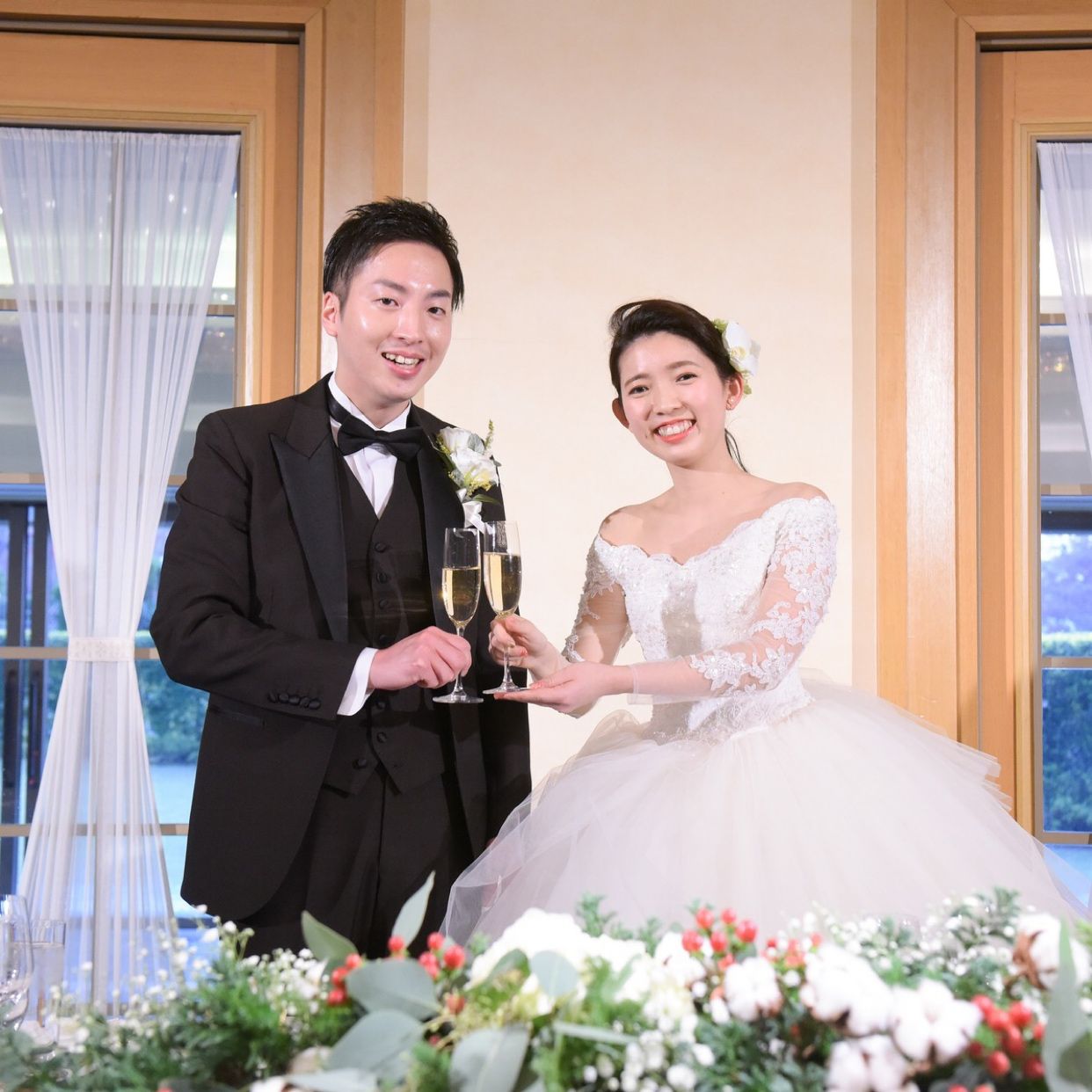 披露宴パーティのカバー写真