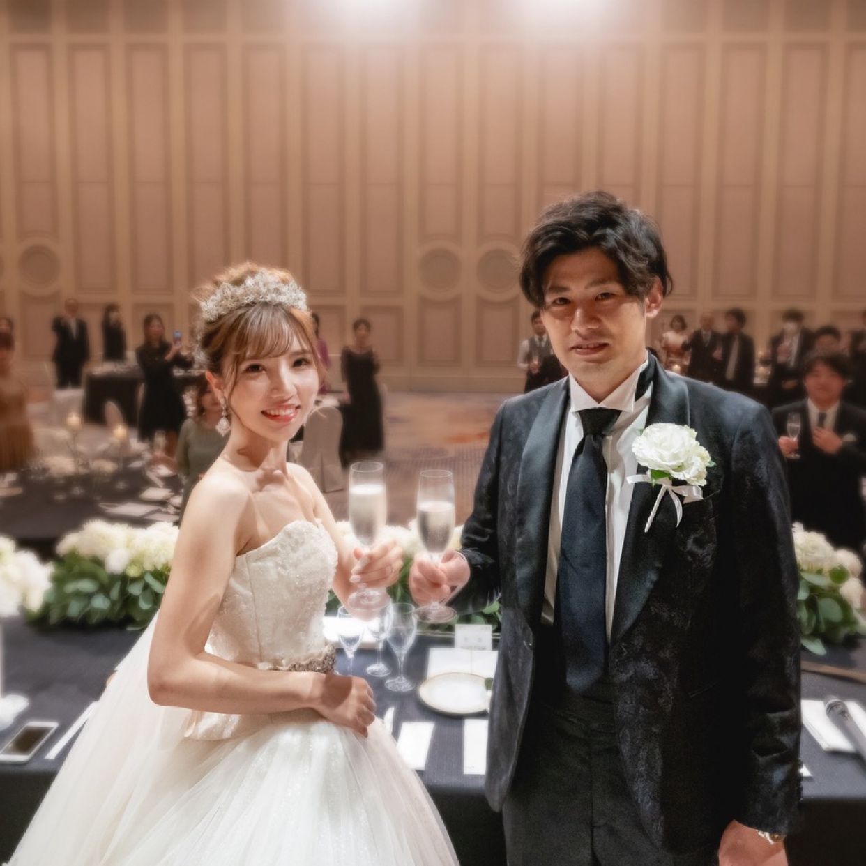 披露宴パーティのカバー写真