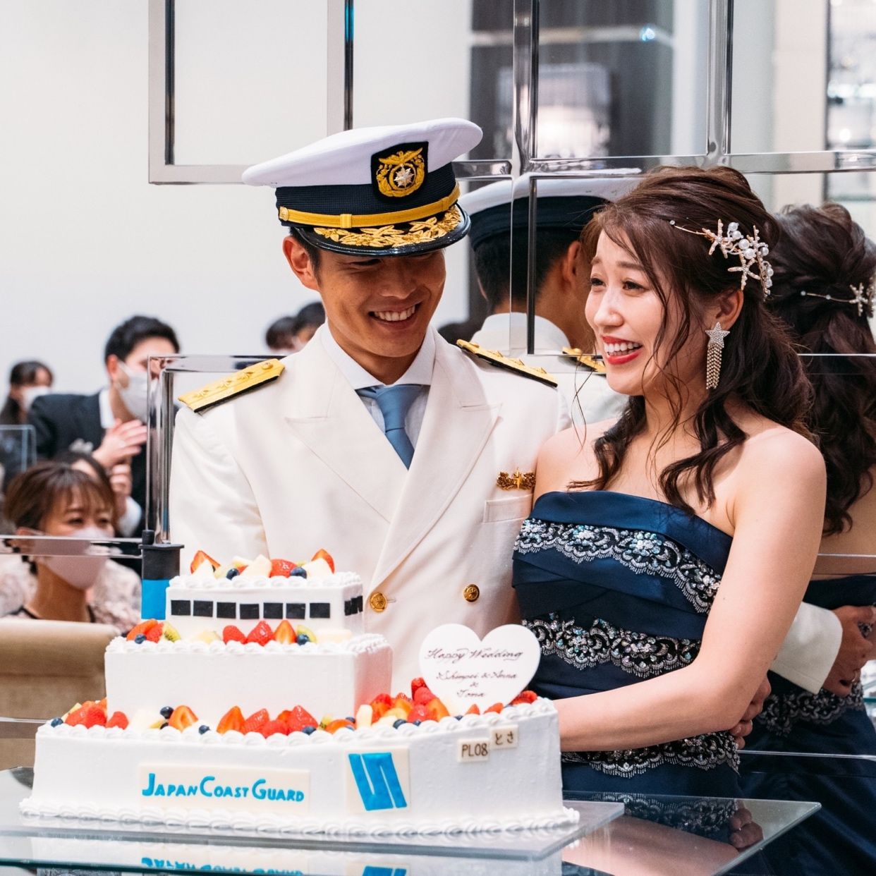 披露宴パーティのカバー写真