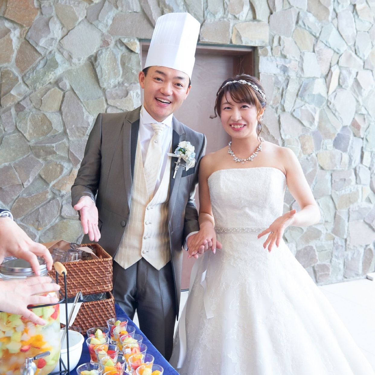 披露宴パーティのカバー写真