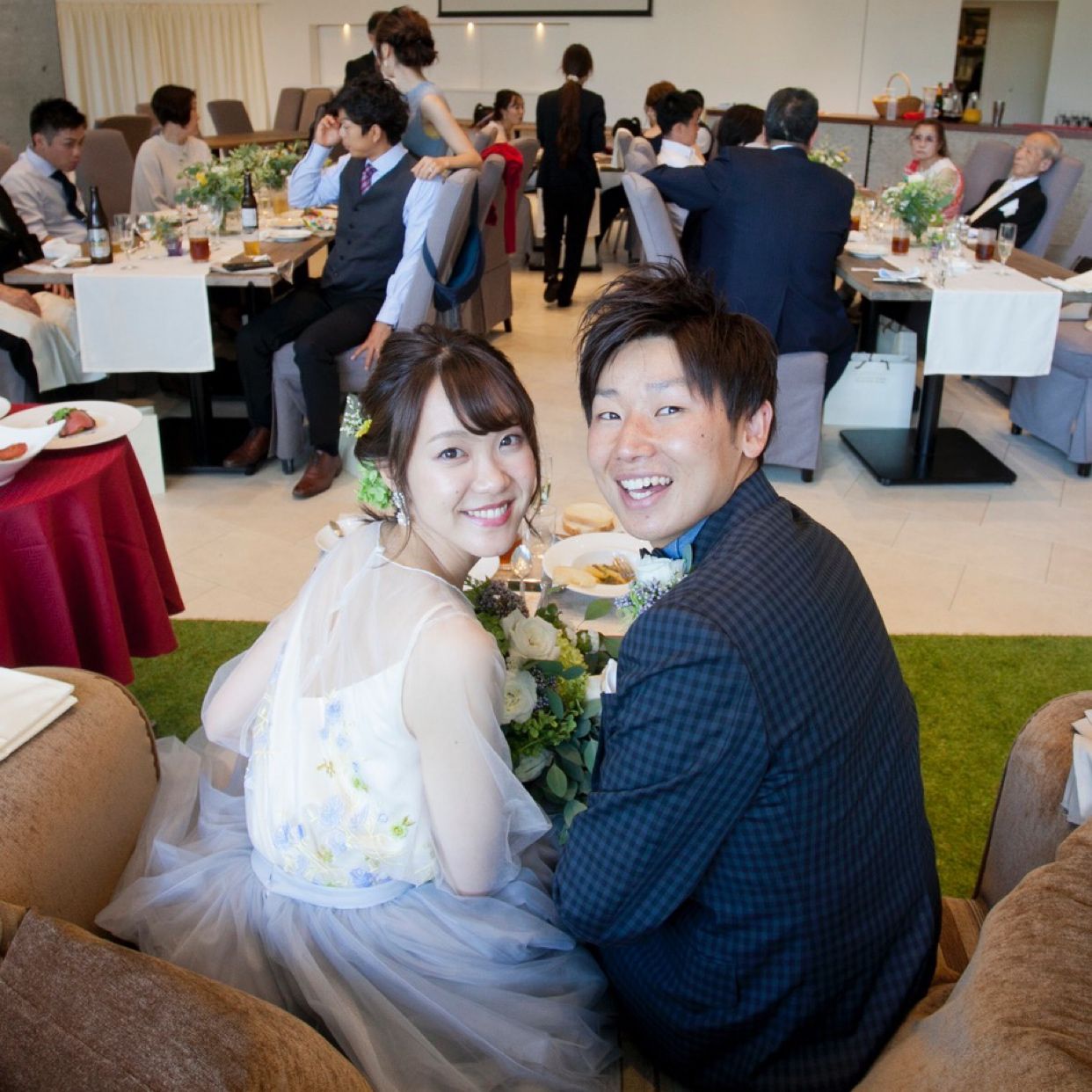 披露宴パーティのカバー写真