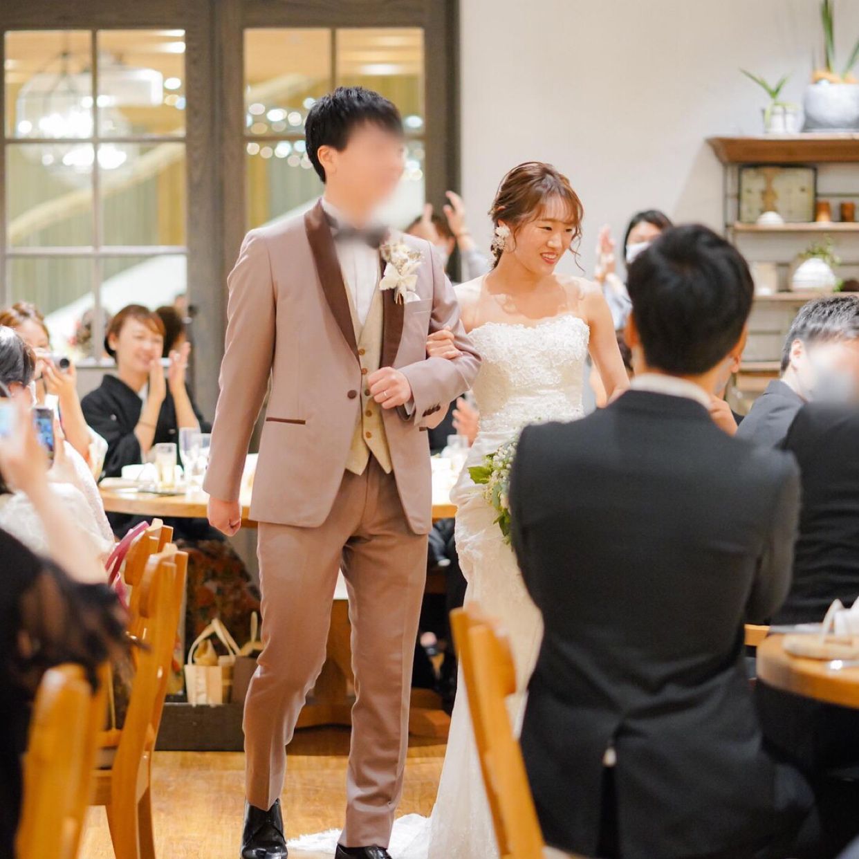 披露宴パーティのカバー写真