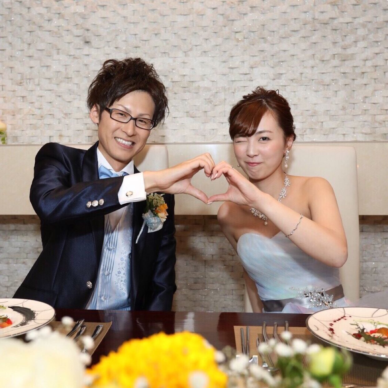 披露宴パーティのカバー写真