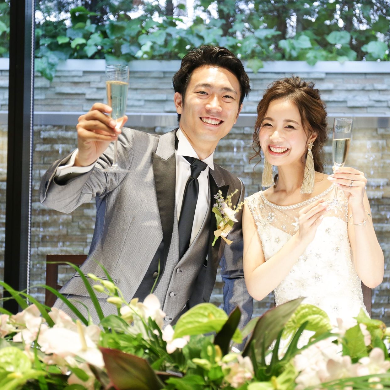 披露宴パーティのカバー写真