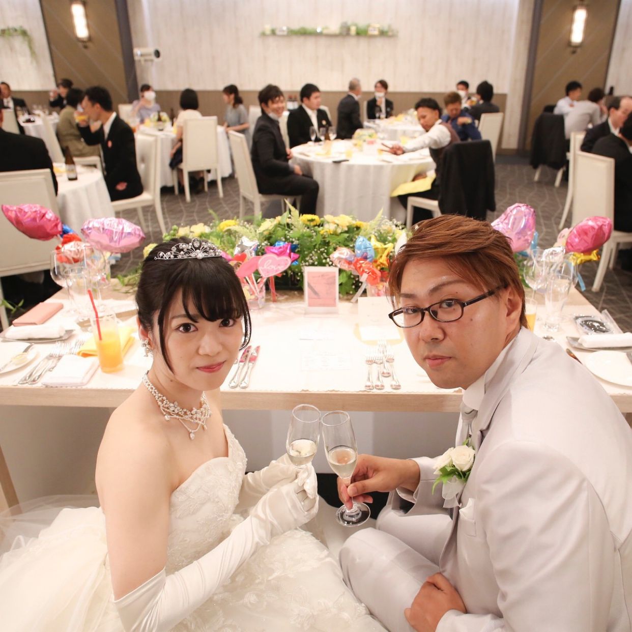 披露宴パーティのカバー写真