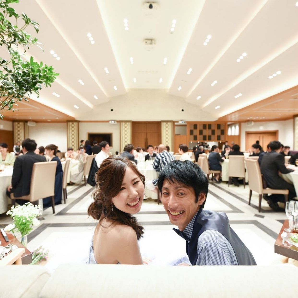 披露宴パーティのカバー写真