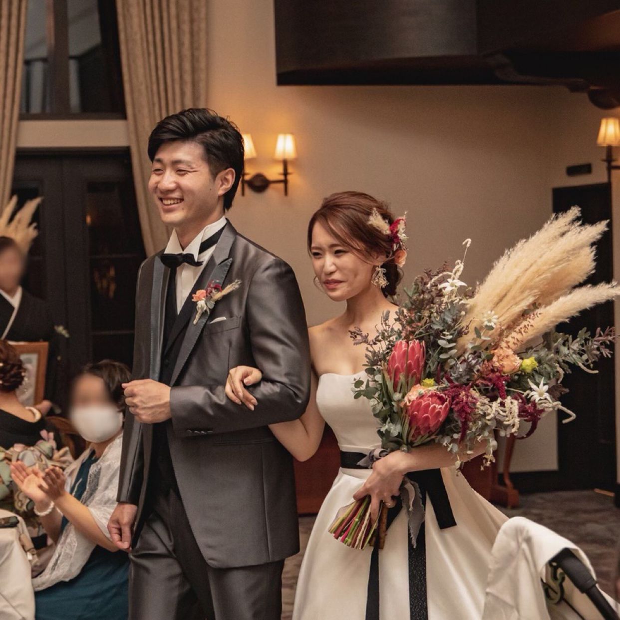 披露宴パーティのカバー写真