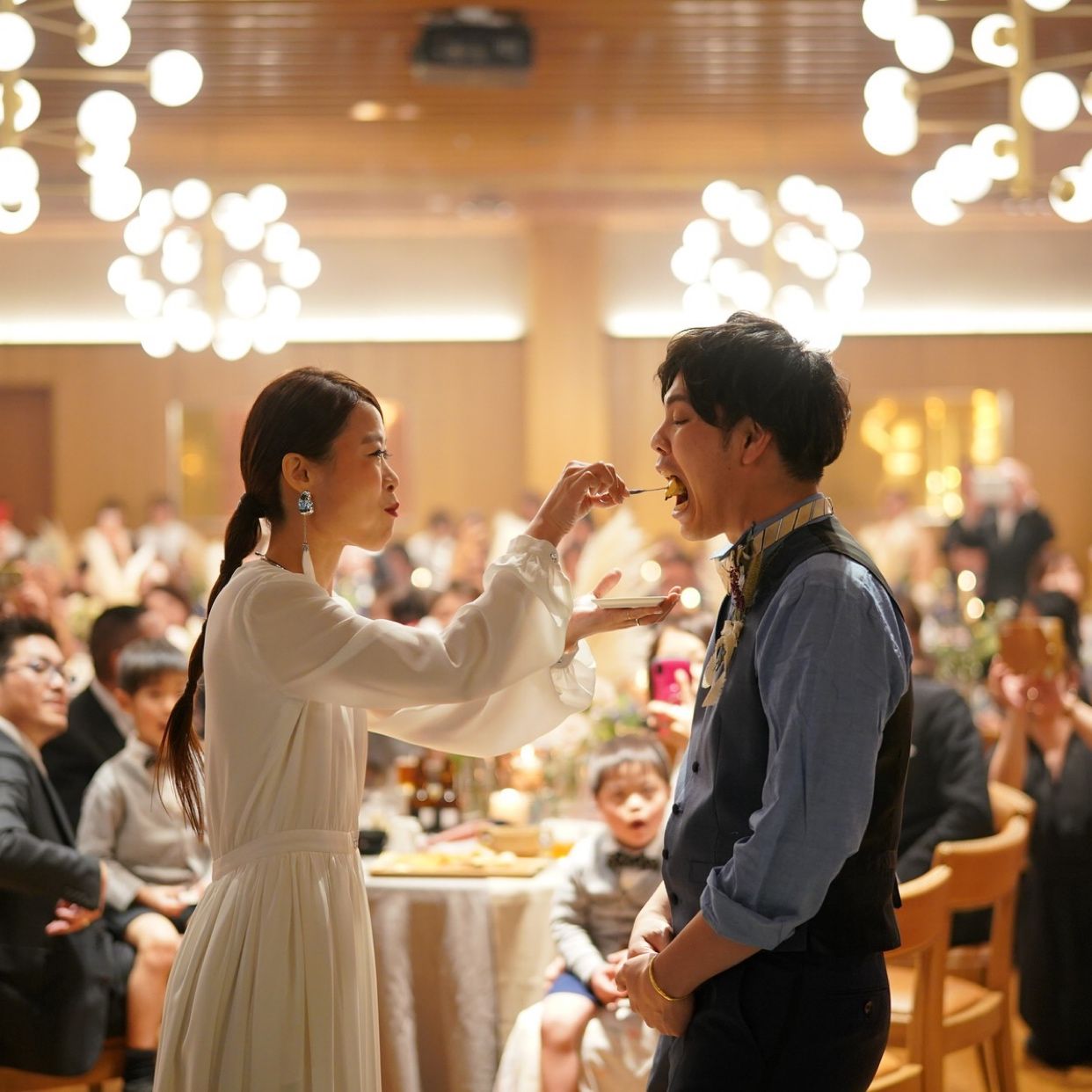 披露宴パーティのカバー写真