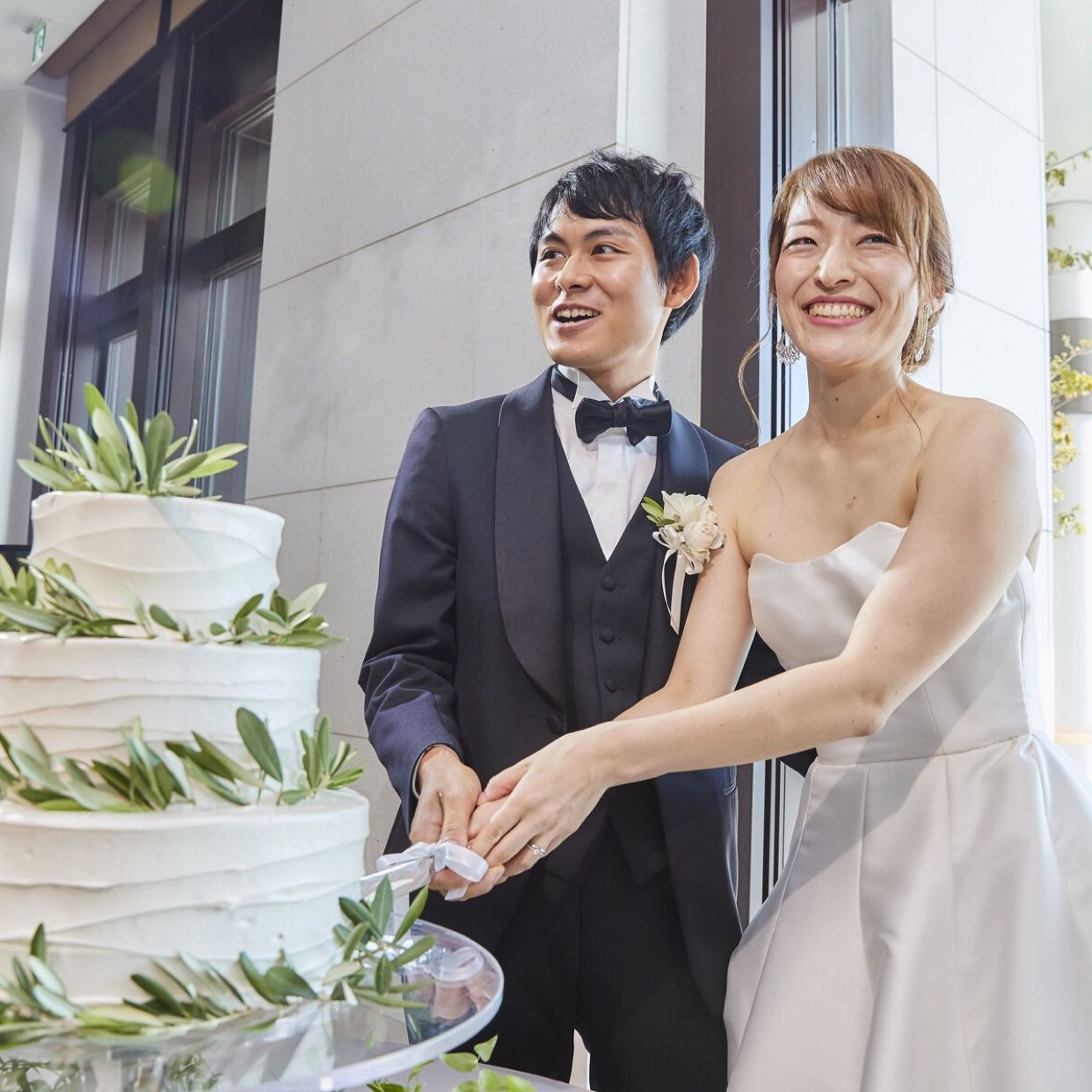 披露宴パーティのカバー写真