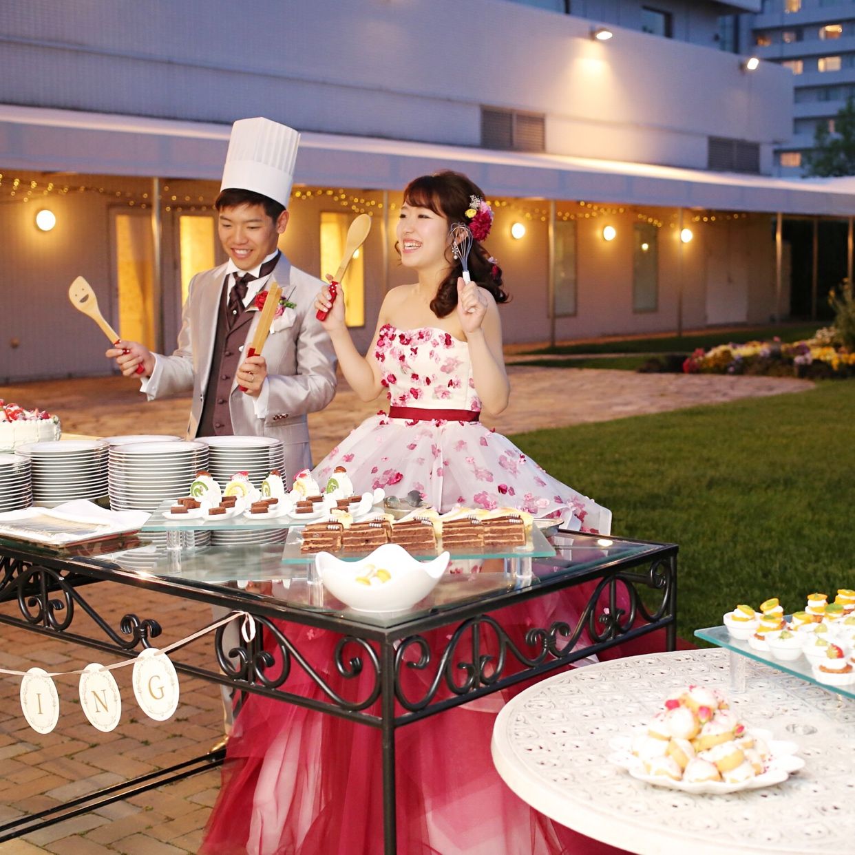 披露宴パーティのカバー写真