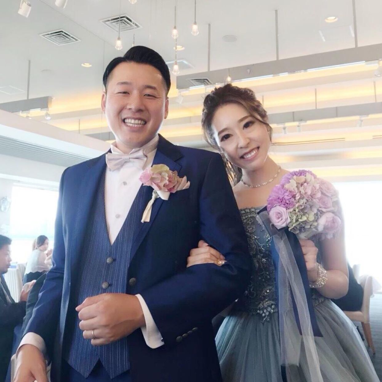 披露宴パーティのカバー写真