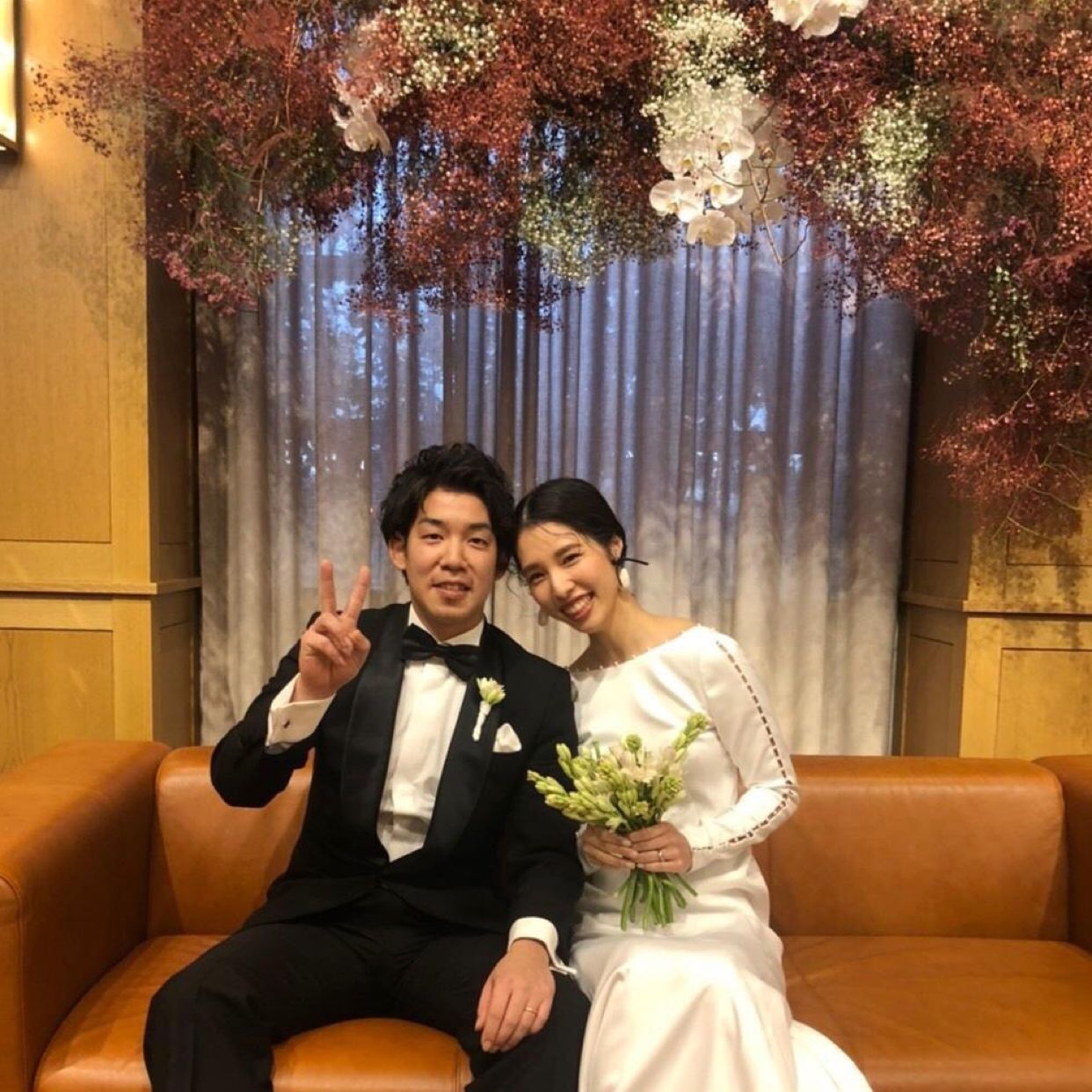 披露宴パーティのカバー写真