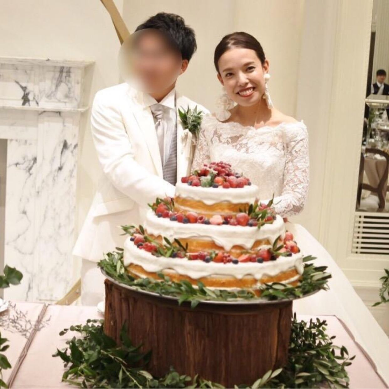 披露宴パーティのカバー写真