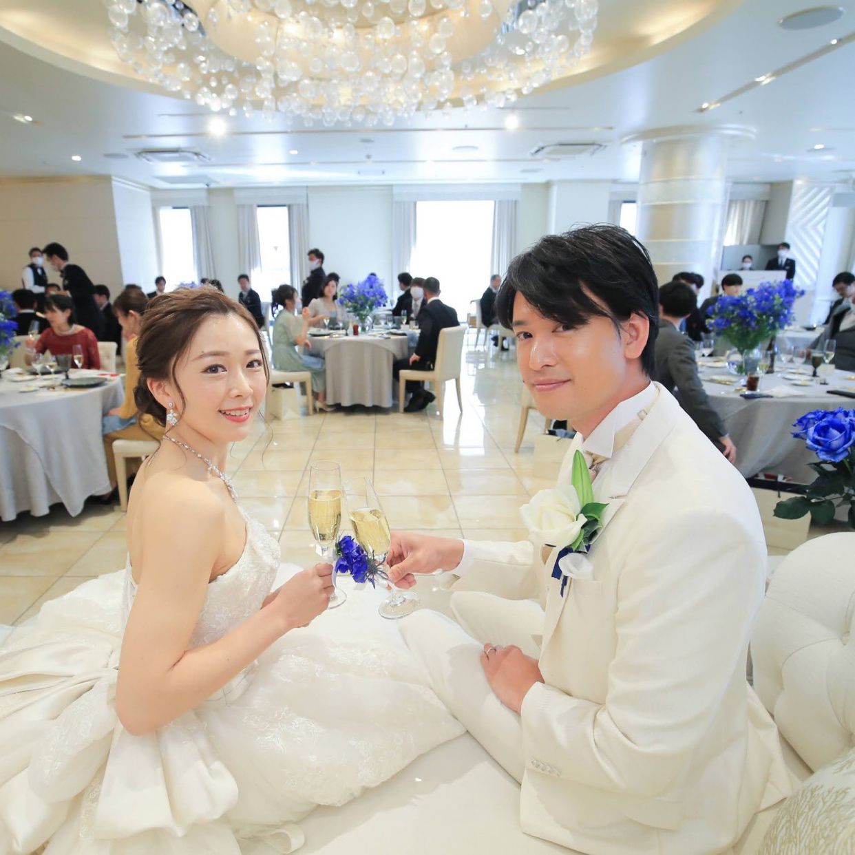 披露宴パーティのカバー写真