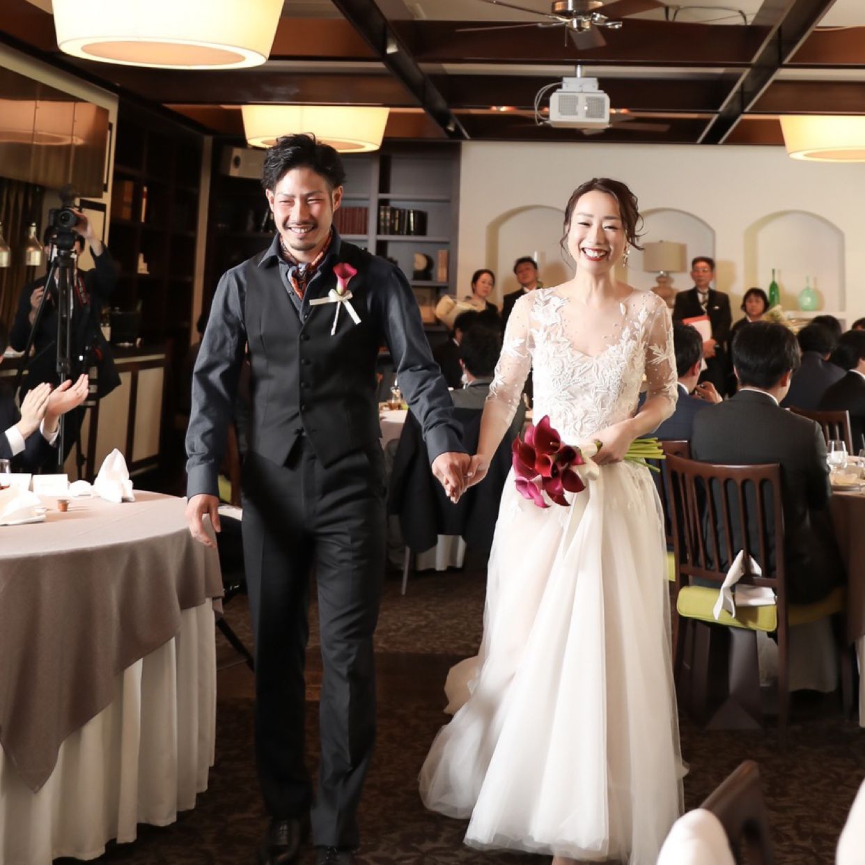 披露宴パーティのカバー写真