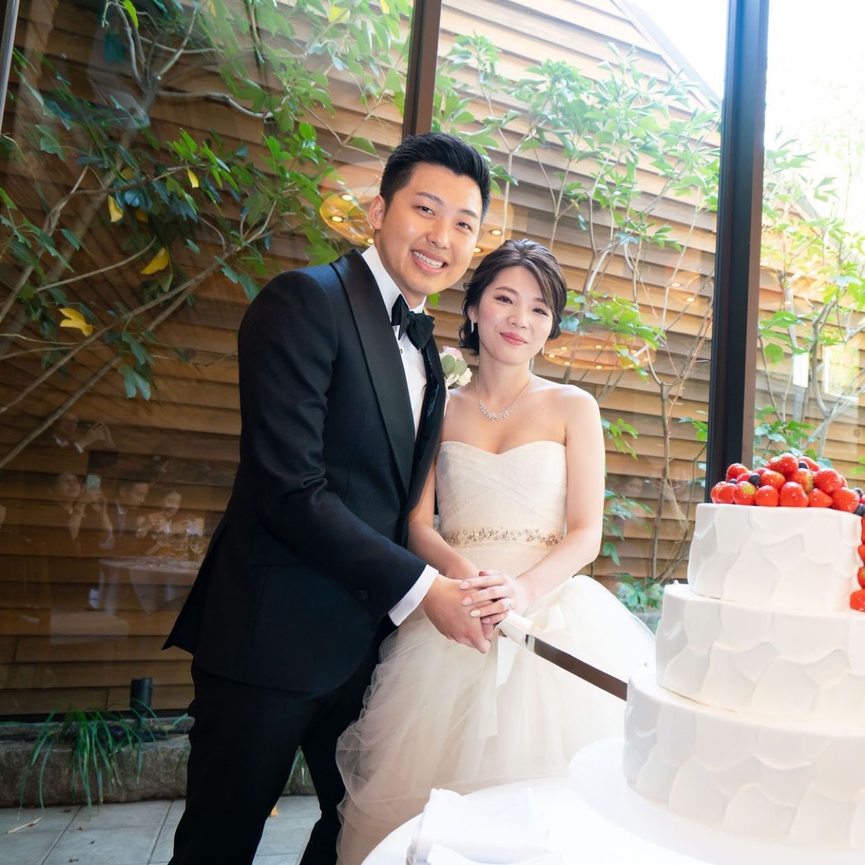 披露宴パーティのカバー写真