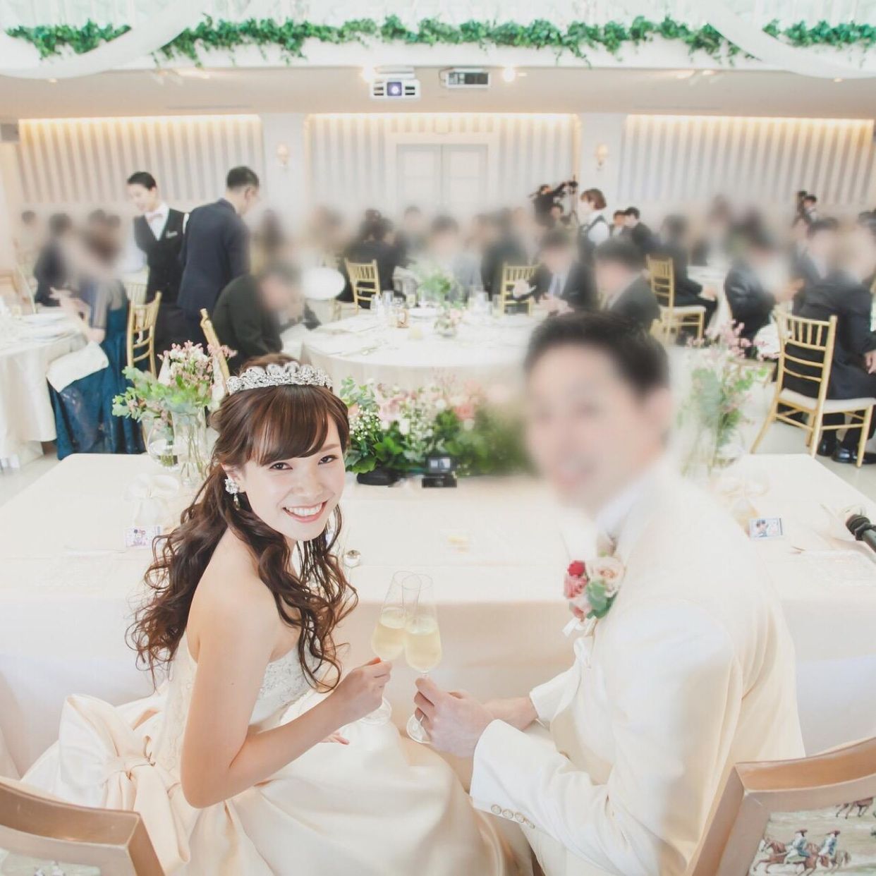 披露宴パーティのカバー写真
