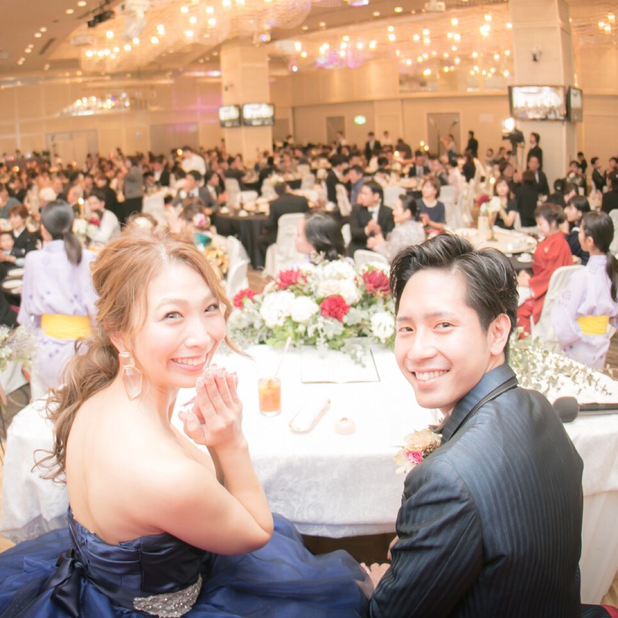 披露宴パーティのカバー写真