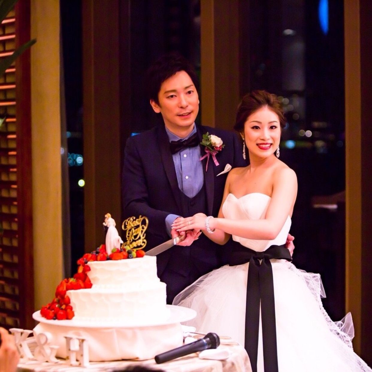 披露宴パーティのカバー写真