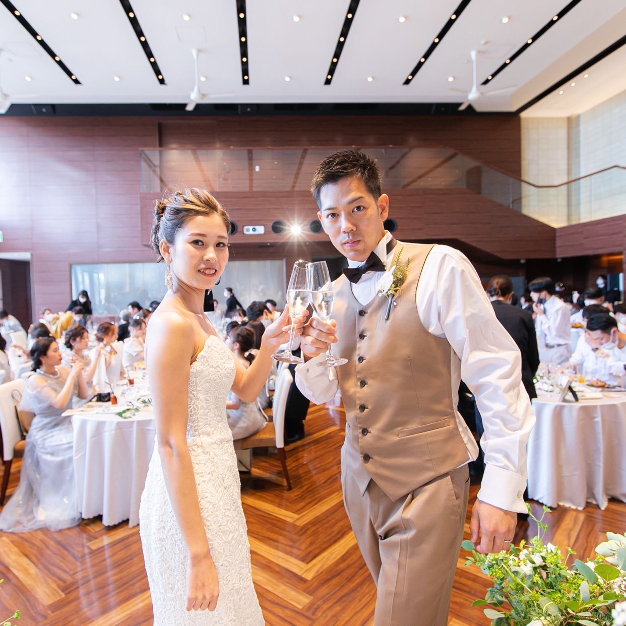 披露宴パーティのカバー写真