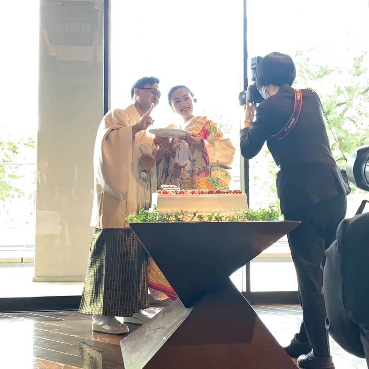 披露宴パーティのカバー写真