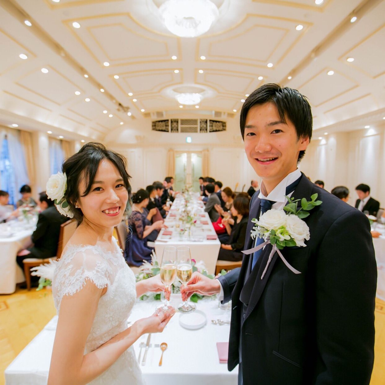 披露宴パーティのカバー写真